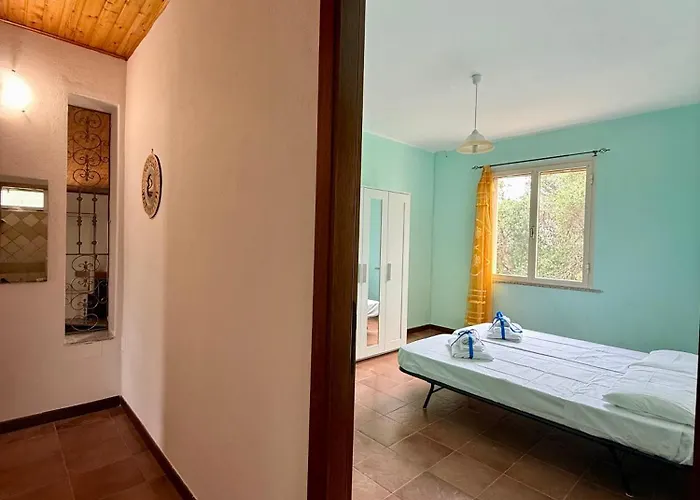 Casa Fiorita Бари-Сардо
